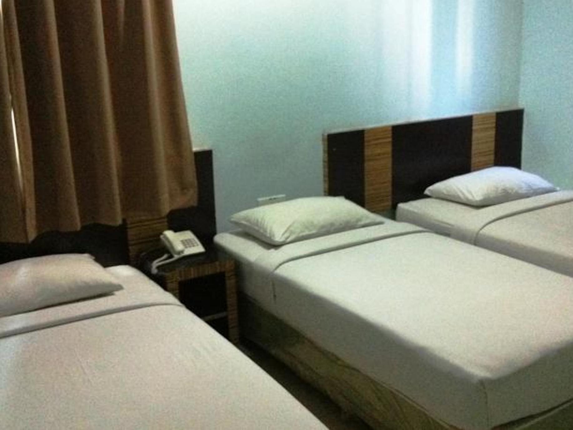 Hotel Traveller Кота Кинабалу Екстериор снимка