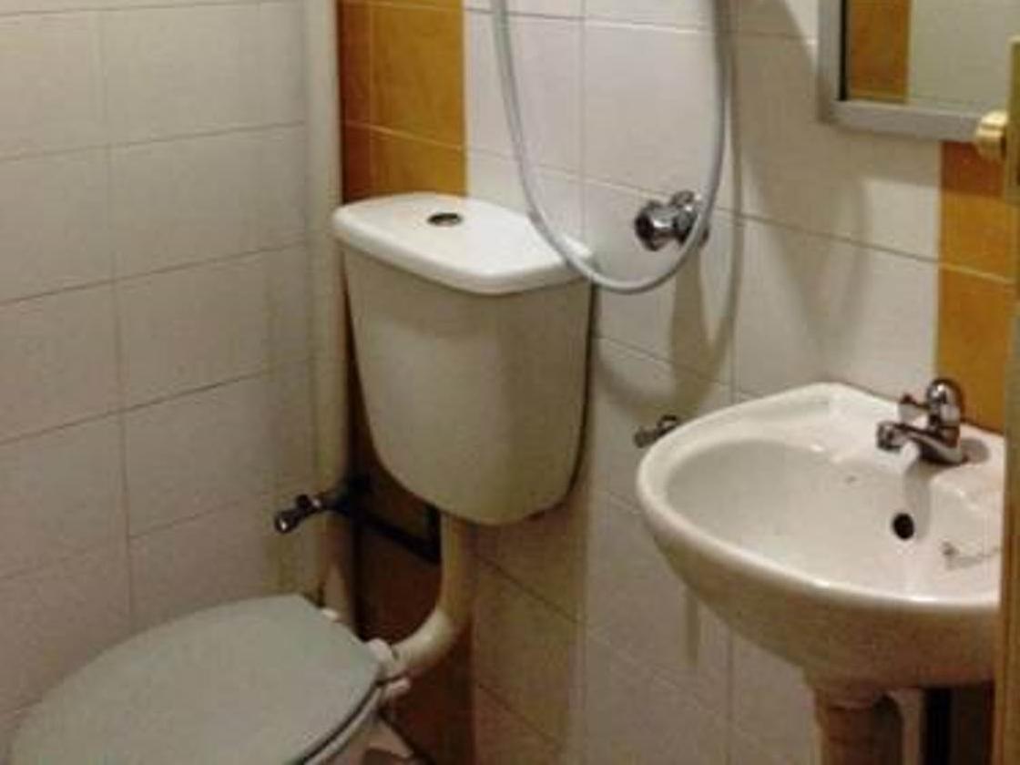 Hotel Traveller Кота Кинабалу Екстериор снимка